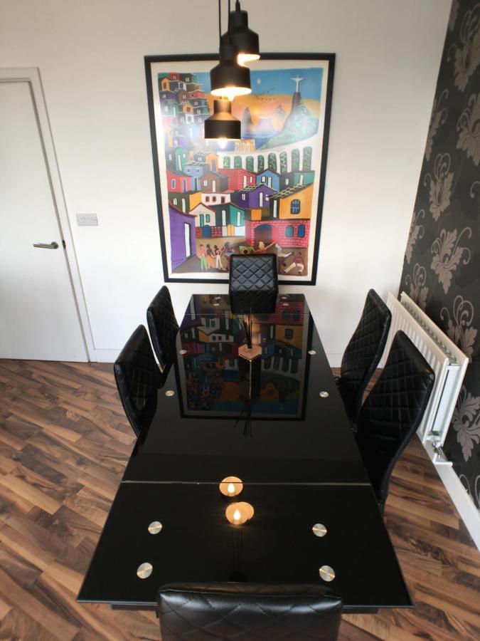 Luxury 2 Bed Penthouse Apartment Near Station لندن المظهر الخارجي الصورة