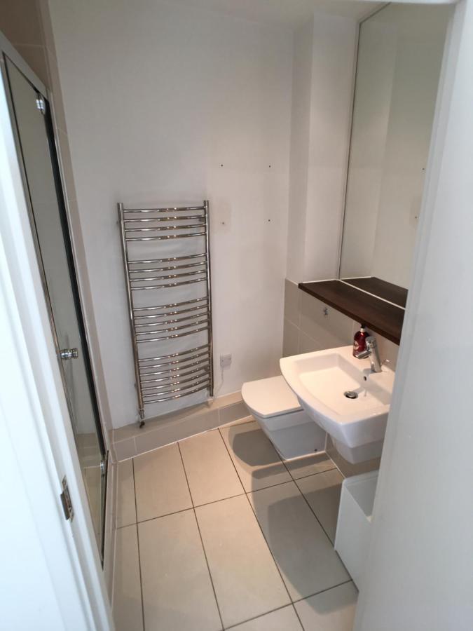 Luxury 2 Bed Penthouse Apartment Near Station لندن المظهر الخارجي الصورة